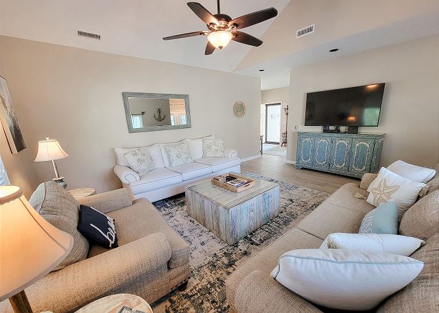 3H Canterbury Court — Arcadian Shores, SC
