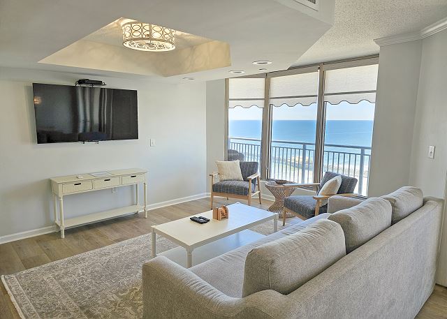 Top floor/newly designed condo with ocean views, 2106 Brighton — Arcadian Shores, SC