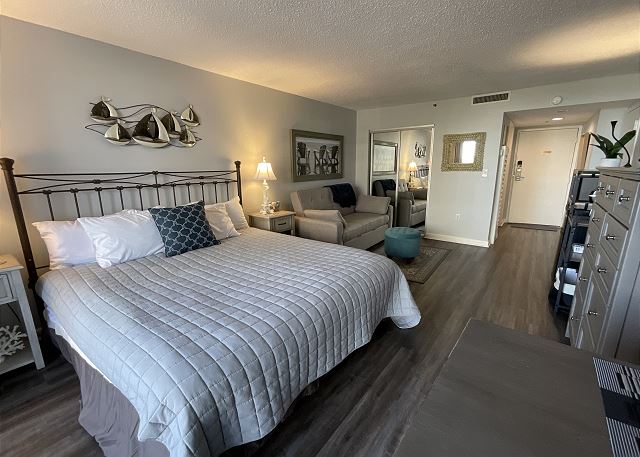 Stylish, ocean view studio with full access to resort amenities! — Arcadian Shores, SC