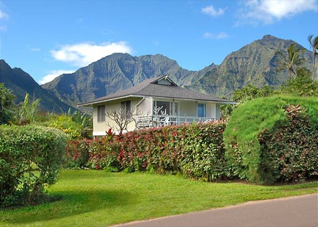 Hanalei Hideaway
      Beds/Baths
      2 BR
1 BA
4 Guests
