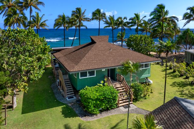 Hale Kahakai
Beds/Baths
3 BR
2 BA
6 Guests — Princeville, HI