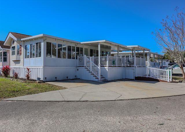 4320 Willow Bank