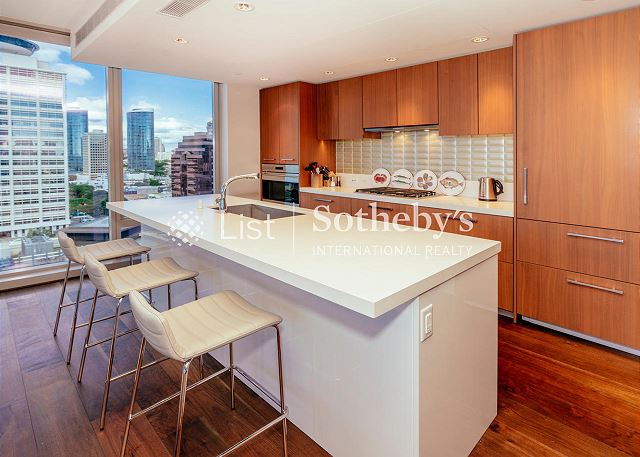 One Ala Moana 2/2 (1307) — Honolulu, HI