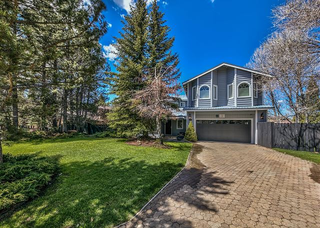 South Lake Tahoe, California United States - Tahoe Keys Seasonal | Pinnacle Lake Tahoe Getaways