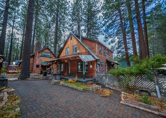 South Lake Tahoe, California United States - Tahoe Heavenly Hideaway 1060H | Pinnacle Lake Tahoe Getaways
