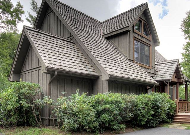 Lake Toxaway, North Carolina United States - Thunder Bear Ranch | Lake Toxaway Company