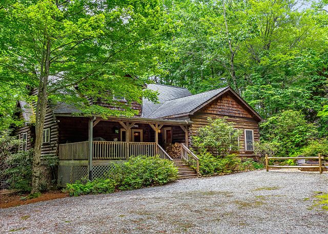 Sweet Laurel Lodge