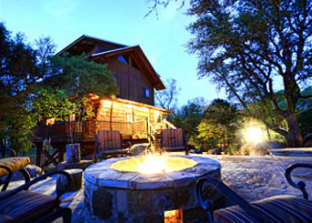 Tree House — Burnet, TX