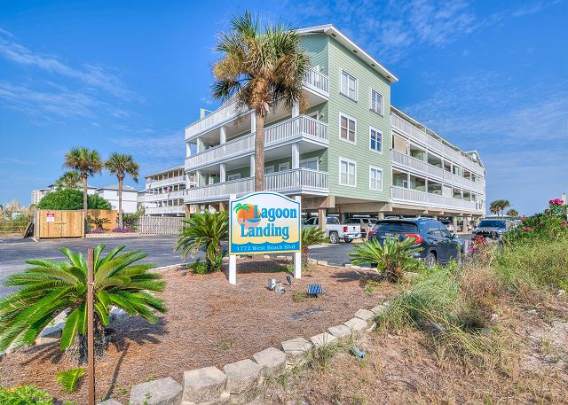 Lagoon Landing 305