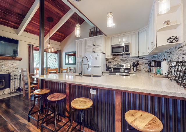 Sunshine Village #158 | Mammoth Lakes Condos | Mammoth Sierra Reservations