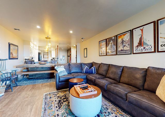 Bridges #209 | Mammoth Vacation Rentals | Mammoth Sierra Reservations — Mammoth Lakes, CA
