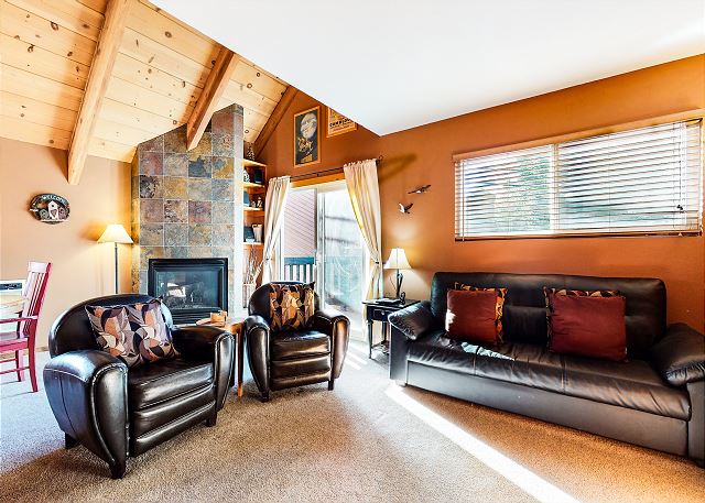 Mammoth View Villas #3 | Mammoth Condos in Mammoth Lakes, CA | Mammoth Sierra Reservations