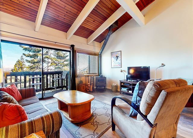 Mammoth Point #106 | Mammoth Condos in Mammoth Lakes, CA | Mammoth Sierra Reservations