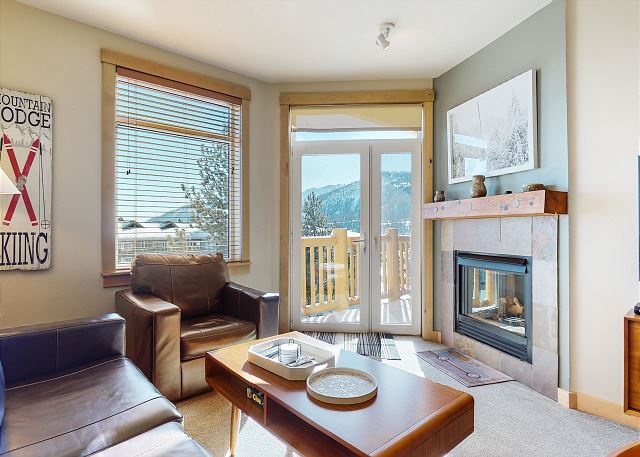 Sunstone Lodge #231 | Mammoth ski-in, ski-out Condos in Mammoth Lakes, CA | Mammoth Sierra Reservations