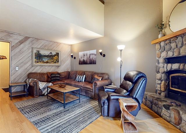 La Vista Blanc #16 | Mammoth Lakes Condos | Mammoth Sierra Reservations
