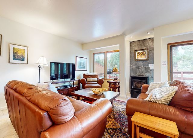 Lakeview Villas #26 | Mammoth Lakes Condos | Mammoth Sierra Reservations
