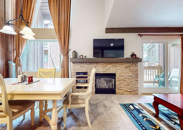 Mammoth Ski Racquet Club #118