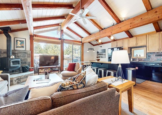 Villa de los Pinos #09 | Mammoth Lakes Condos | Mammoth Sierra Reservations