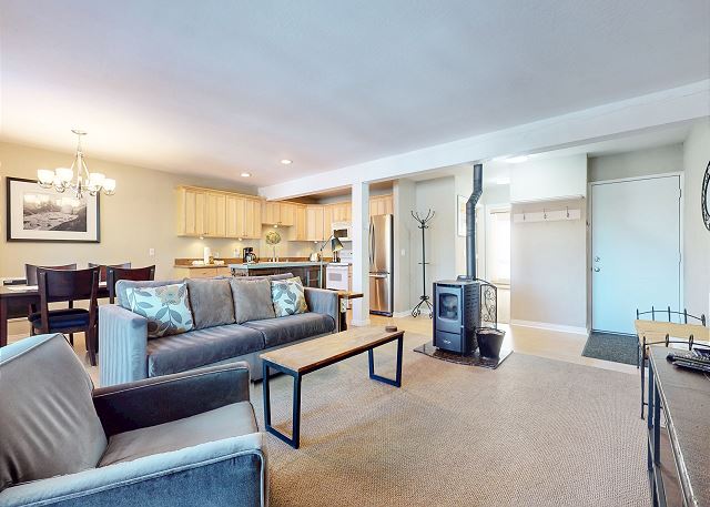Western Slopes Villas #7 | Mammoth Sierra Reservations