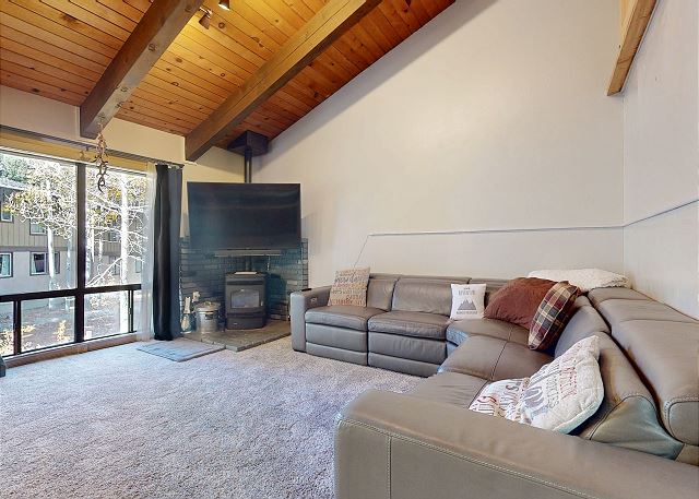 Chateau Blanc #2 | Mammoth Lakes Condos | Mammoth Sierra Reservations