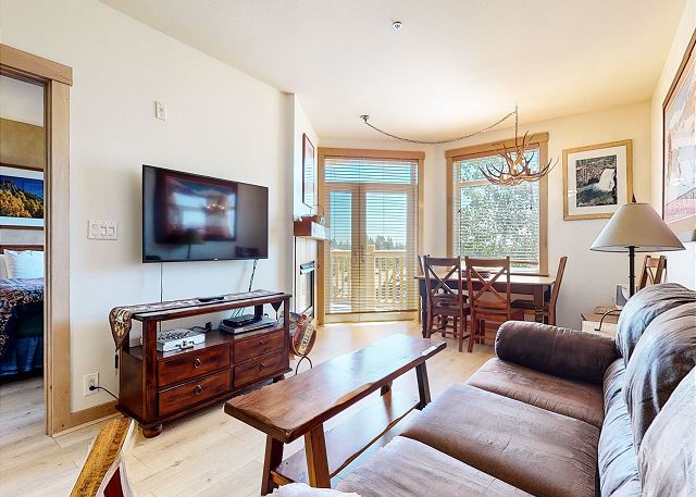 Sunstone Lodge #103 | Mammoth ski-in, ski-out Condos in Mammoth Lakes, CA | Mammoth Sierra Reservations