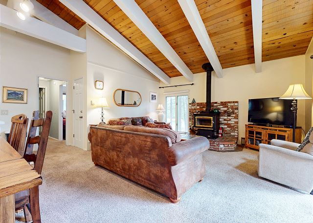 Chateau de Montagne #24 | Mammoth Lakes Condos | Mammoth Sierra Reservations