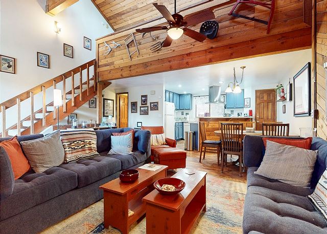 Mammoth Sierra Townhomes #25 | Mammoth Lakes Condos | Mammoth Sierra Reservations