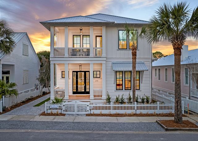 Holiday House — Panama City Beach, FL