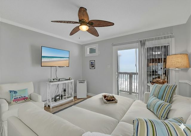 339 Topsail Reef