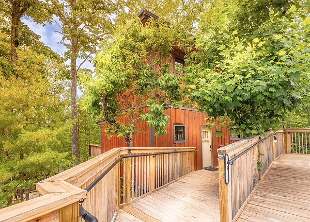 Unit #3 Treetops — Pigeon Forge, TN