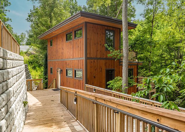 Unit #5 Treetops — Pigeon Forge, TN