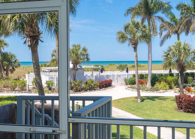 Eye catching nice two bedroom near the Pool with a Nice Gulf view too! B3313B — Cape Haze, FL