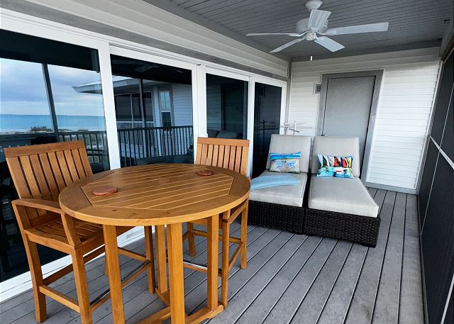 Beachfront Rentals Near Sarasota FL | Palm Island Resort