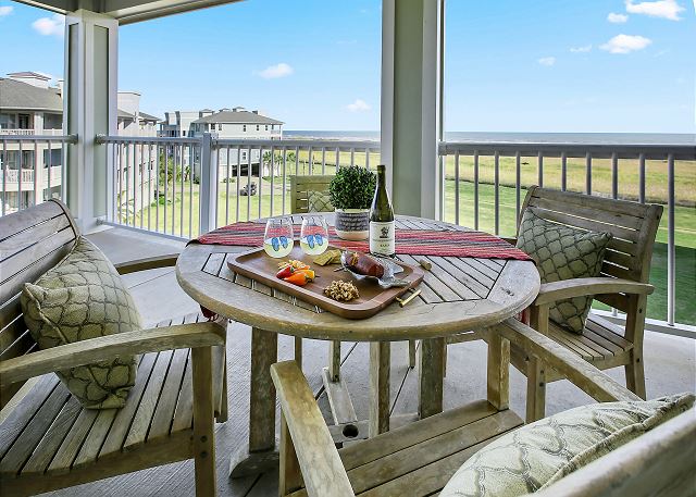 Saltwater Breeze - Located in Pointe West -