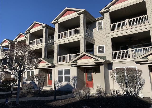 166 West Oak Avenue in Wildwood, NJ!
