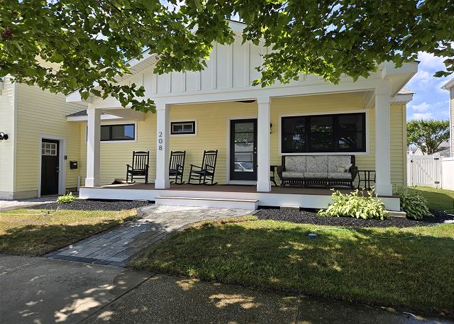 208 E Syracuse Ave in Wildwood Crest, NJ! — Wildwood Gables, NJ