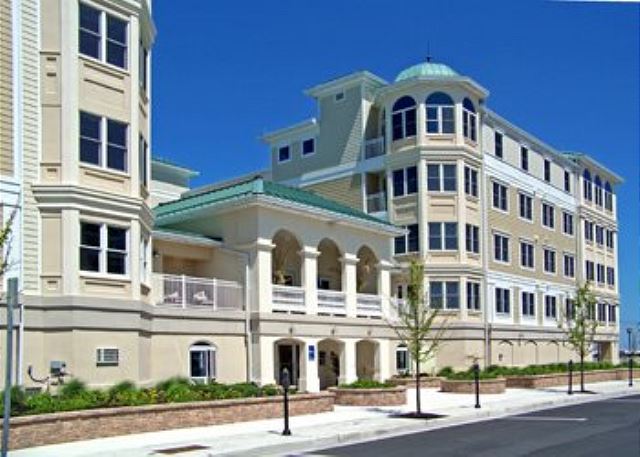 101 West Spruce Avenue, Unit 403 in North Wildwood, NJ!