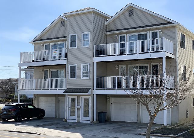 230 E Glenwood Ave, Unit A in Wildwood, NJ!