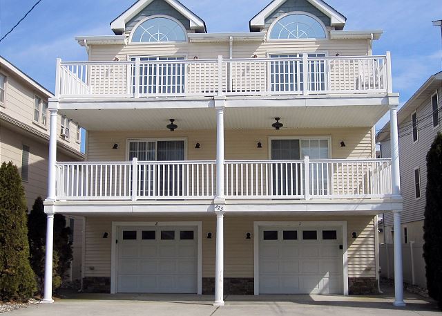 223 E Roberts Ave, Unit A in Wildwood, NJ!