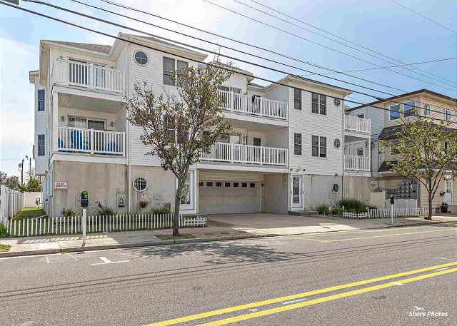 236 E Garfield Ave, Unit B in Wildwood, NJ!