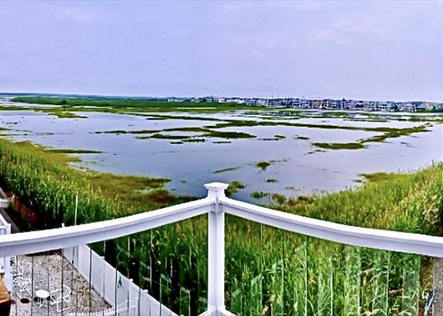 209 54th St, Unit B in Sea Isle City, NJ!