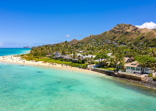 Walker Beach House - Lanikai Ocean Front Lic.#1990/NUC-1757 — Kailua, HI
