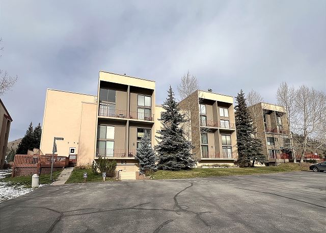 Summit House East 1 Bed Loft 2 Bath SHMB — Copper Mountain, CO