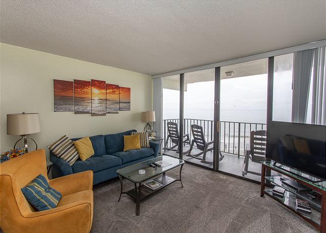ROYAL GARDEN RESORT 515