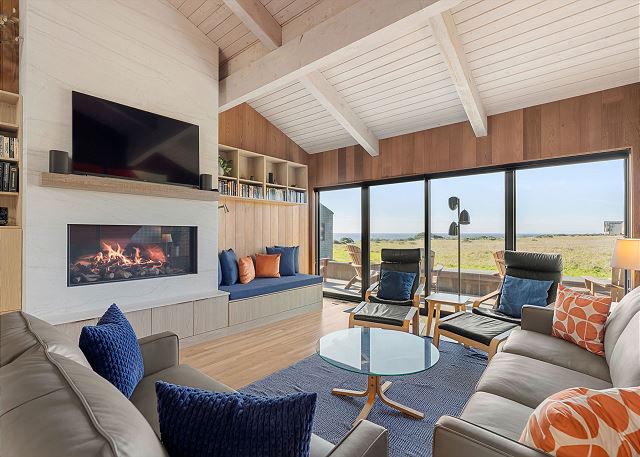 The Sea Ranch, California United States - Gray Whale | BEACH RENTALS