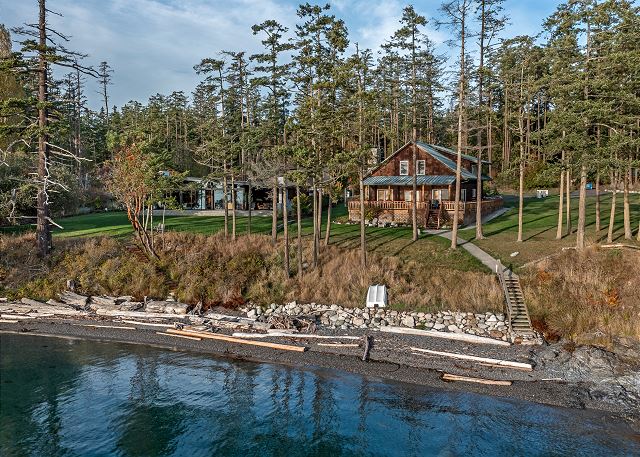 Open Bay Beach — Yacht Haven, WA