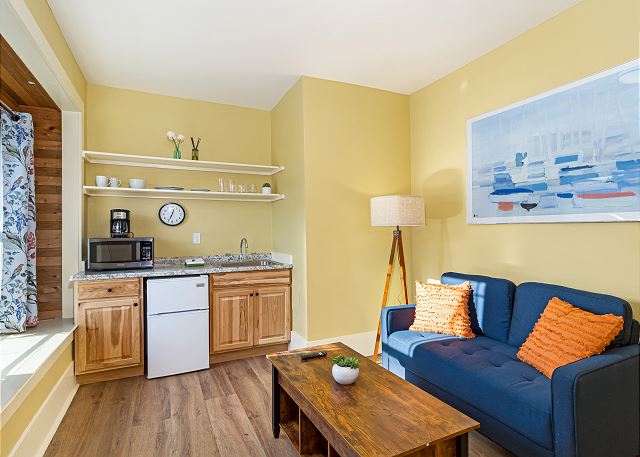 Cozy Corner Suite #2
