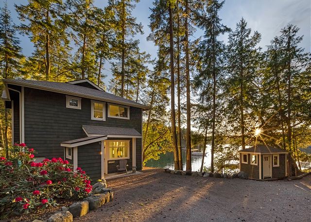 Horseshoe Bay House