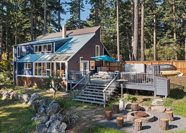 Hawthorn Hideaway