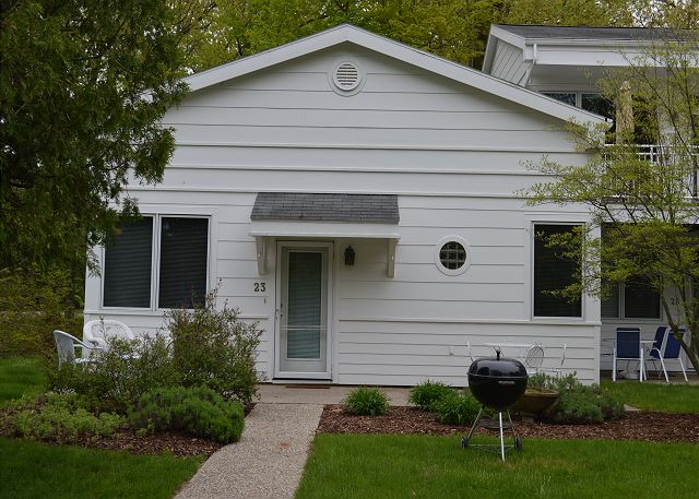 Patio 23 — Casco Township, MI
